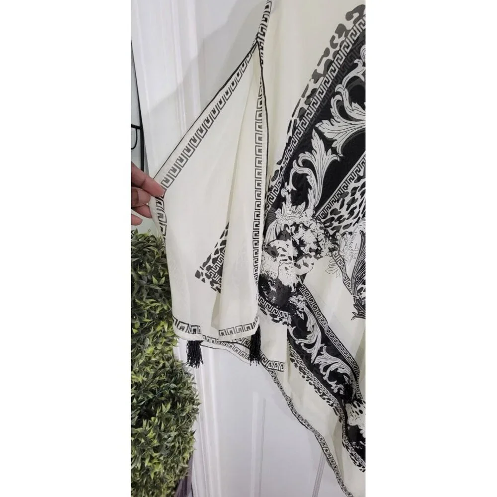 LM Beach Womens White Slit Sleeve Bathing Suit Cover Up Tassel Size S NWT - Picture 4 of 8